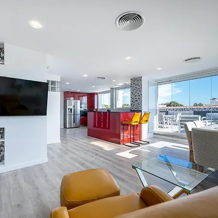 Apartment Puerto Benalmadena And Carihuela, Attic Views With Pool, Parking, Terrace Torremolinos