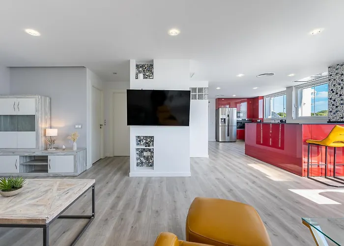 Puerto Benalmadena And Carihuela, Attic Views With Pool, Parking, Terrace * Torremolinos