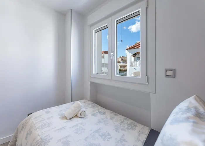 Apartment Puerto Benalmadena And Carihuela, Attic Views With Pool, Parking, Terrace