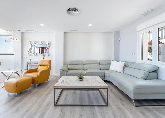 Puerto Benalmadena And Carihuela, Attic Views With Pool, Parking, Terrace *