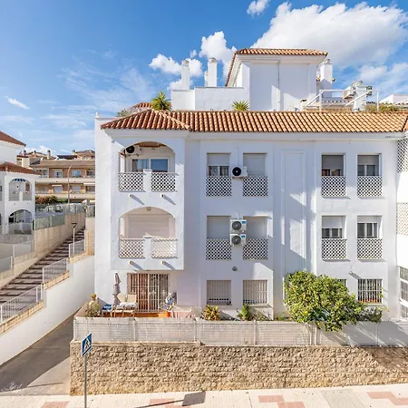 Apartment Puerto Benalmadena And Carihuela, Attic Views With Pool, Parking, Terrace