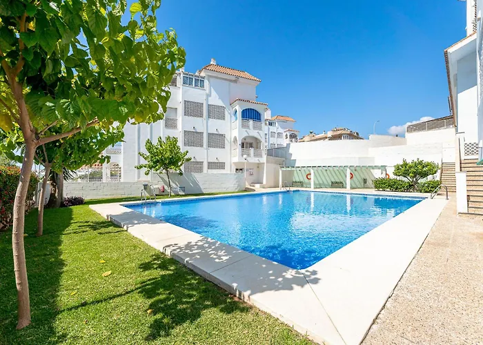 Puerto Benalmadena And Carihuela, Attic Views With Pool, Parking, Terrace Apartment *