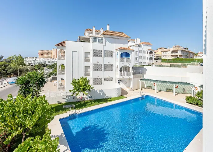 Puerto Benalmadena And Carihuela, Attic Views With Pool, Parking, Terrace * 토레몰리노스