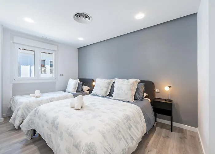 Puerto Benalmadena And Carihuela, Attic Views With Pool, Parking, Terrace