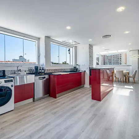 Apartment Puerto Benalmadena And Carihuela, Attic Views With Pool, Parking, Terrace